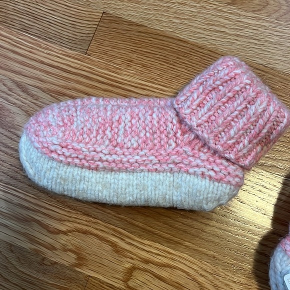 Anthropologie / Lemon Movie Night Slippers - M/L NWT - Picture 8 of 17